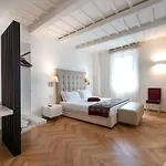 Asisium Boutique 4*