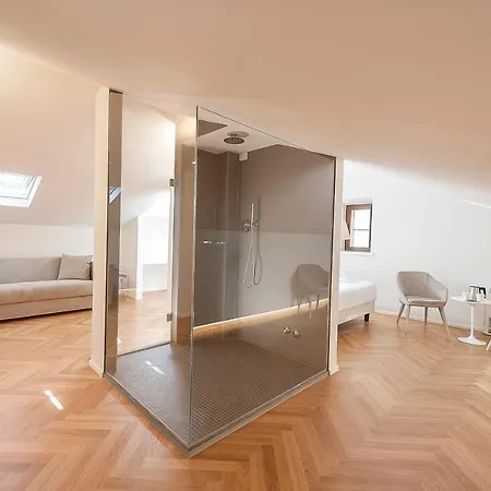 Asisium Boutique 4*