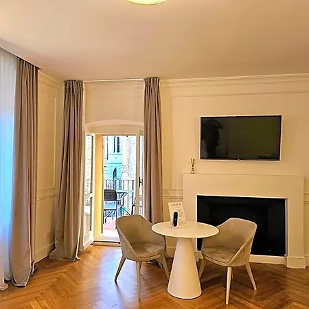 Asisium Boutique אסיסי
