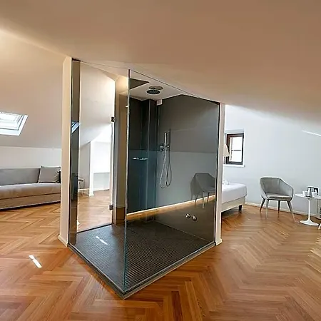 Asisium Boutique
