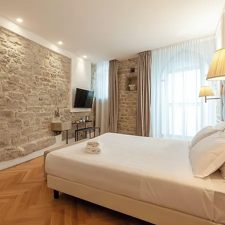 Asisium Boutique Hotel 4*